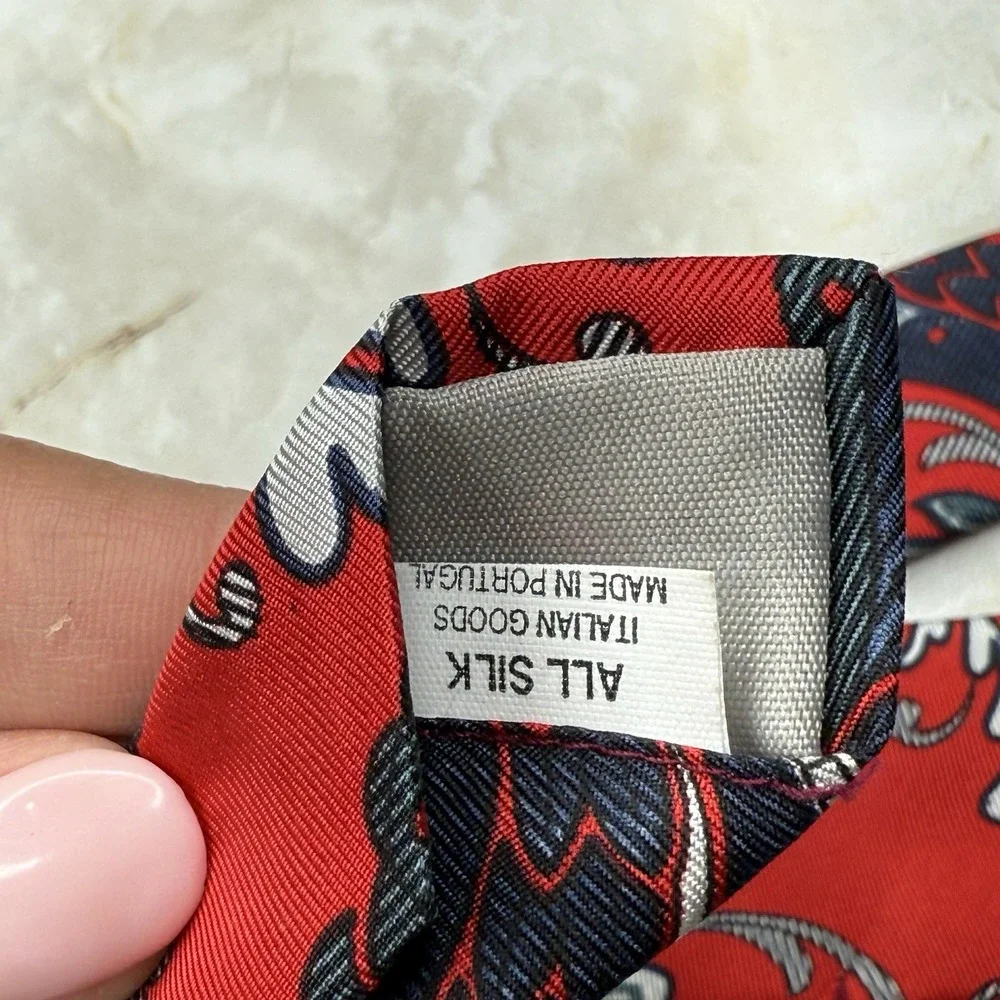 NWOT Stanford Silk Tie Red &‎ Navy Print 3 5/8